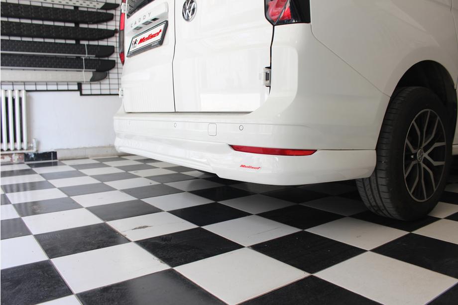 Volkswagen Caddy 2020- рр. Накладка на задній бампер (під фарбування) Фото 2