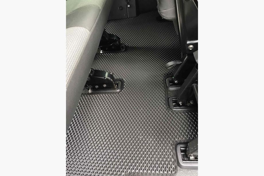 Volkswagen T5 2010-2015 рр. Килимки EVA V2 (Довга база, повний салон, чорні) Фото 3