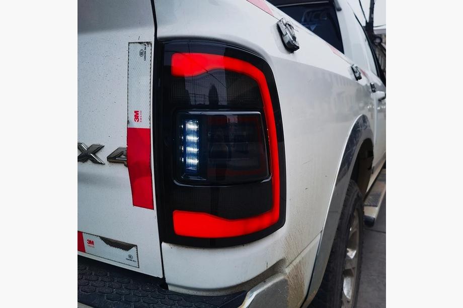Dodge RAM (DT) 2018- рр. Задні фонарі TRX Image