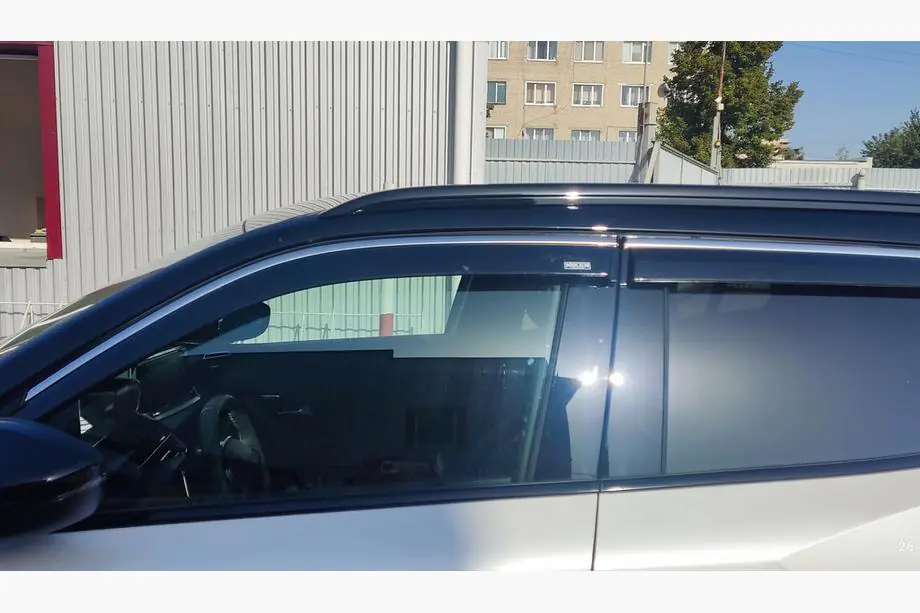 Peugeot 2008 2019- рр. Вітровики з хромованим молдингом (4 шт, Niken)