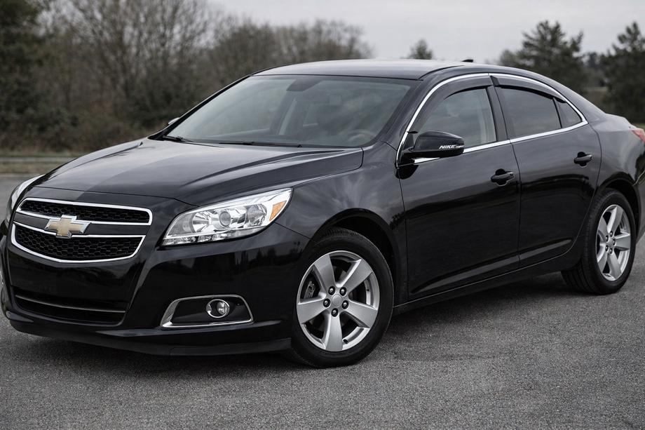 Chevrolet Malibu 2011-2018 рр. Вітровики з хромованим молдингом (4 шт, Niken) Image