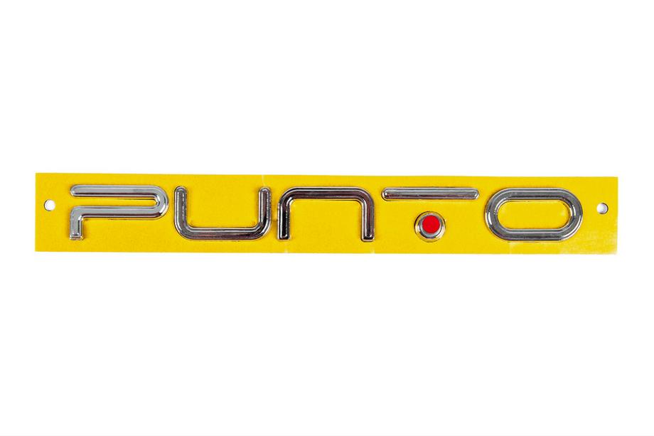 Fiat Punto Grande/EVO 2006-2018 рр. Напис Punto для EVO (червона точка, 2037a) Фото 1