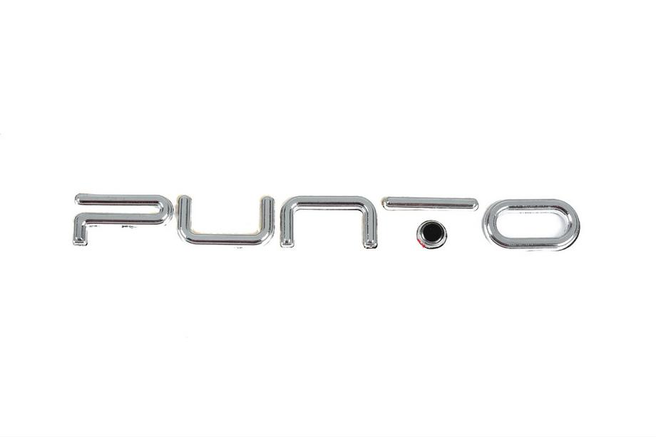 Fiat Punto Grande/EVO 2006-2018 рр. Напис Punto для EVO (чорна точка, 2037b) Image