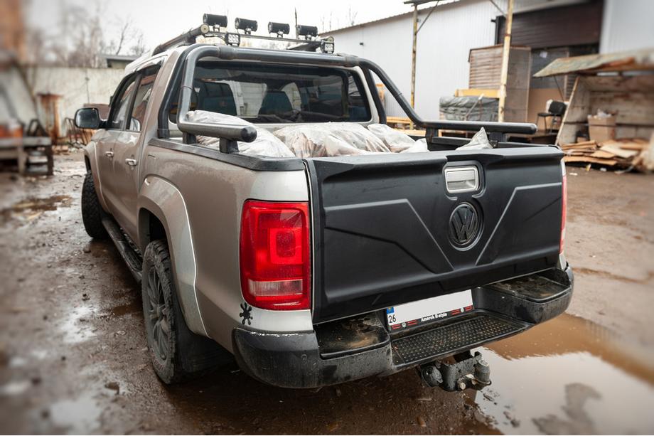 Volkswagen Amarok 2010-2022 рр. Накладка на кришку багажника (ABS) Image