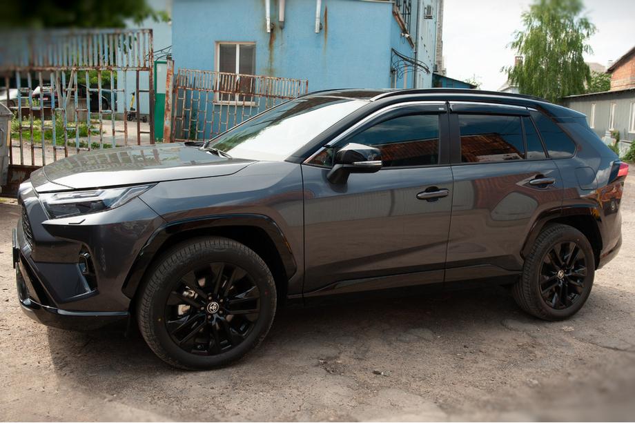 Toyota Rav 4 2019-2025 рр. Вітровики з хромованим молдингом (4 шт, Niken) Фото 5