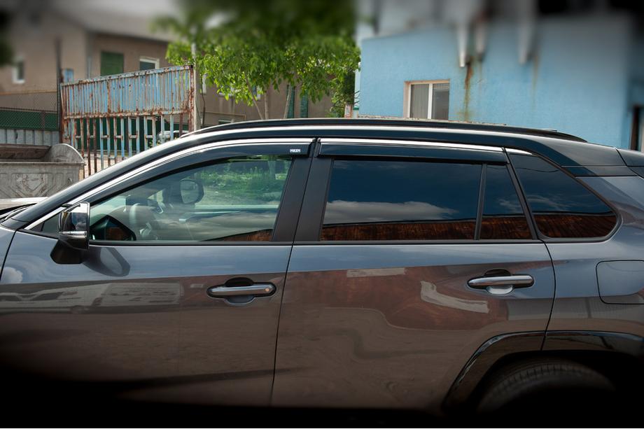 Toyota Rav 4 2019-2025 рр. Вітровики з хромованим молдингом (4 шт, Niken) Фото 2