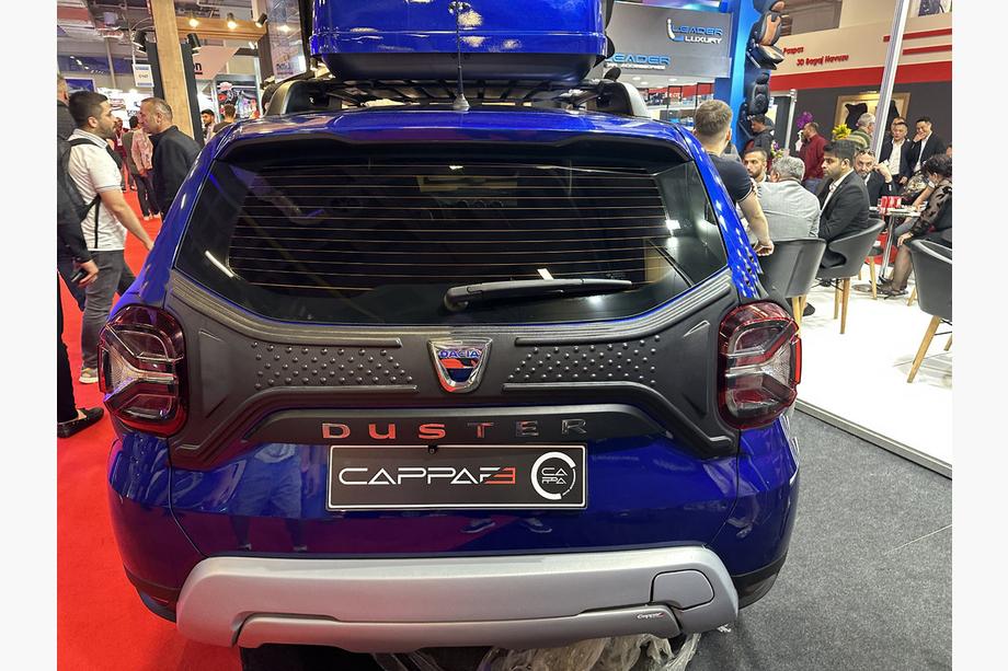 Dacia Duster 2018-2024 рр. Пластикова накладка на кришку багажника (1 деталь) Фото 2