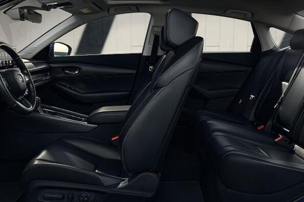Огляд нового покоління седана Honda Accord Фото 5
