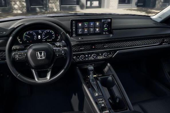 Огляд нового покоління седана Honda Accord Фото 6
