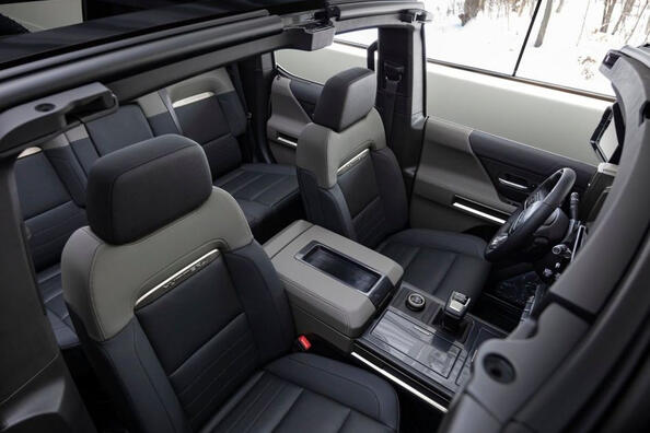 Огляд електричного позашляховика Hummer EV Фото 6
