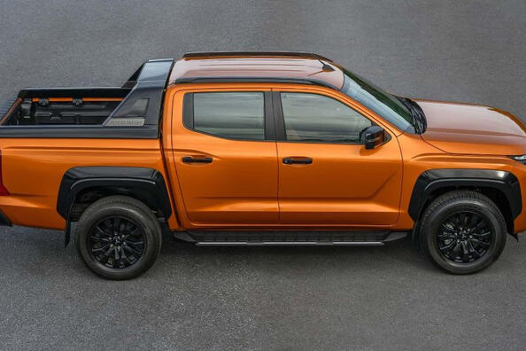 Огляд пікапа Mitsubishi L200 шостого покоління Фото 1