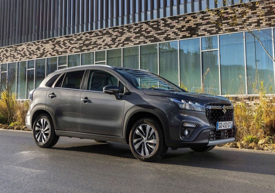 Огляд кросовера Suzuki S-CROSS