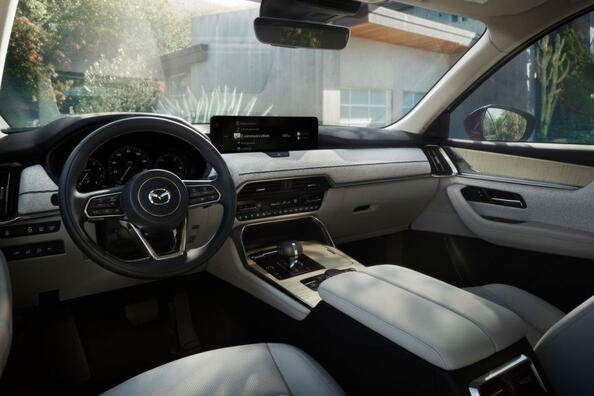 Огляд повнорозмірного позашляховика Mazda CX-90 Фото 6
