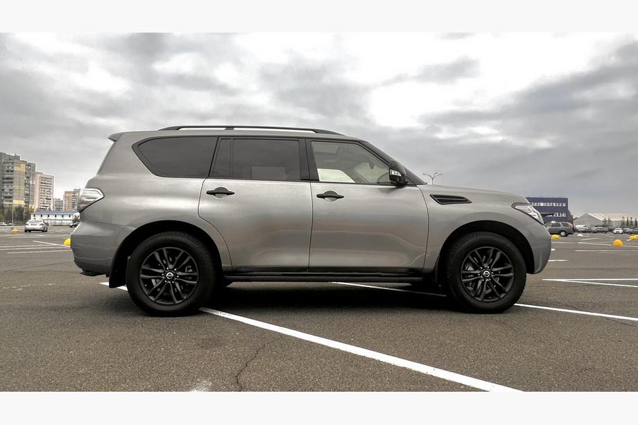 Nissan Armada 2016-2024 рр. Бокові пороги New Vision Grey (2 шт., алюміній) Фото 4