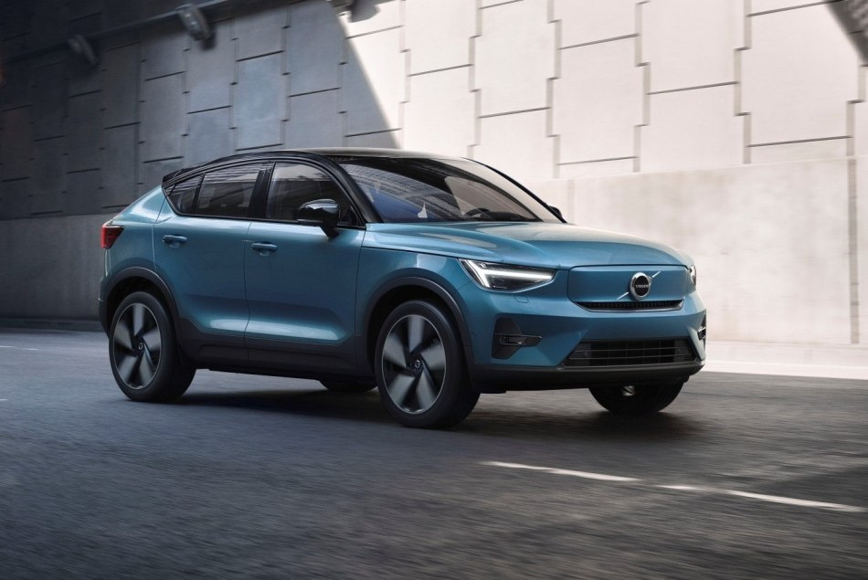 Огляд електричного кросовера Volvo C40 Recharge