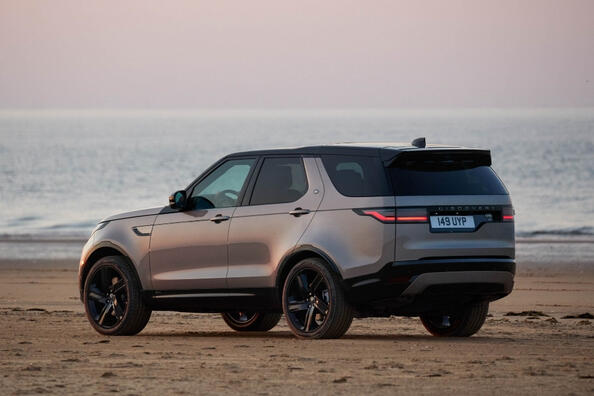 Огляд п'ятого покоління позашляховика Land Rover Discovery Фото 2