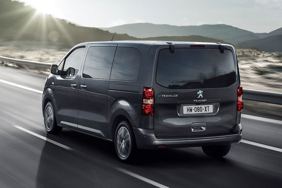 Огляд електричного мінівена Peugeot e-Traveller