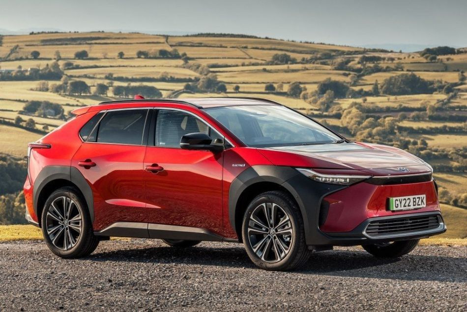 Огляд електричного кросовера Toyota bZ4X