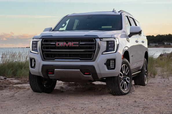 Огляд позашляховика GMC Yukon п'ятого покоління Фото 2