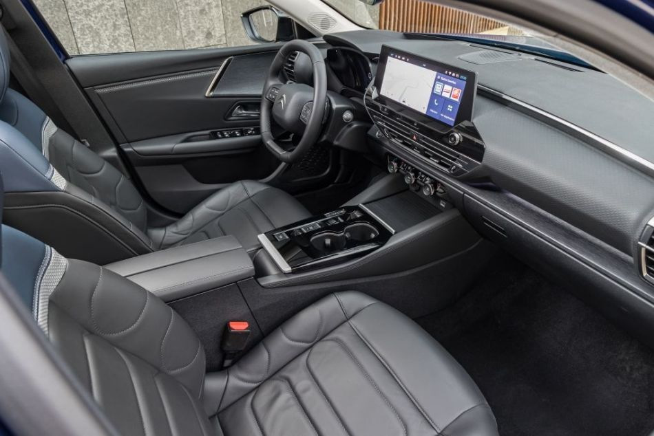 Огляд кросоверного хетчбека Citroen C5 X