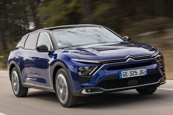 Огляд кросоверного хетчбека Citroen C5 X