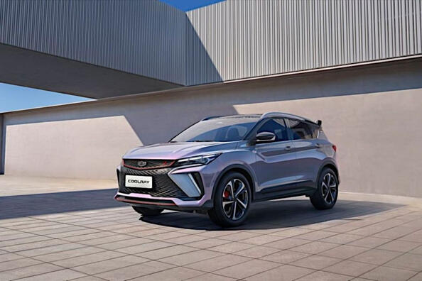 Огляд оновленого компактного компактного кросовера Geely Coolray Фото 1