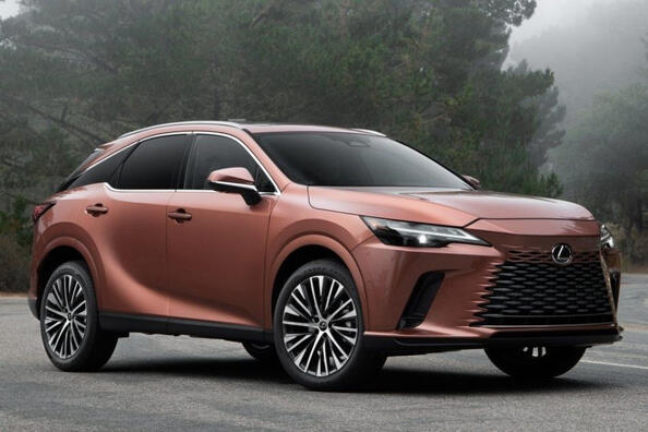 Огляд преміального кросовера Lexus RX п'ятого покоління