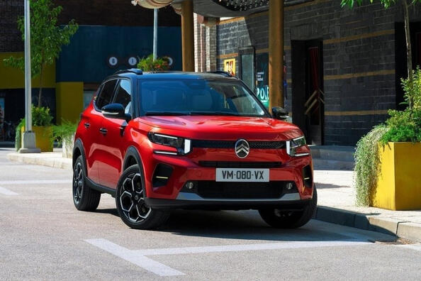 Електричний крос-хетчбек Citroen e-C3