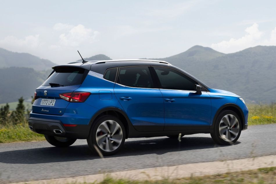 Огляд оновленого компактного кросовера SEAT Arona