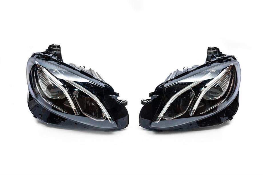 Mercedes E-class W213 2016-2023 рр. Передні фари OEM 2016-2020 (2 шт, без блоків, LED) Фото 1