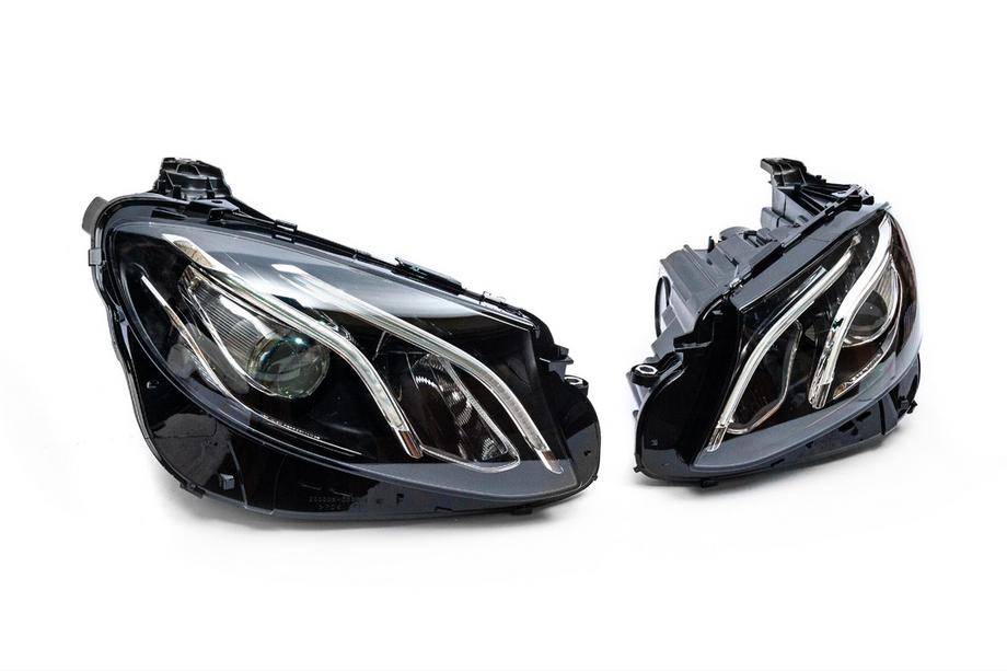Mercedes E-class W213 2016-2023 рр. Передні фари OEM 2016-2020 (2 шт, без блоків, LED) Фото 3