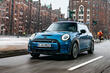 Огляд компактного електричного хетчбека MINI Hatchback Electric фото 1