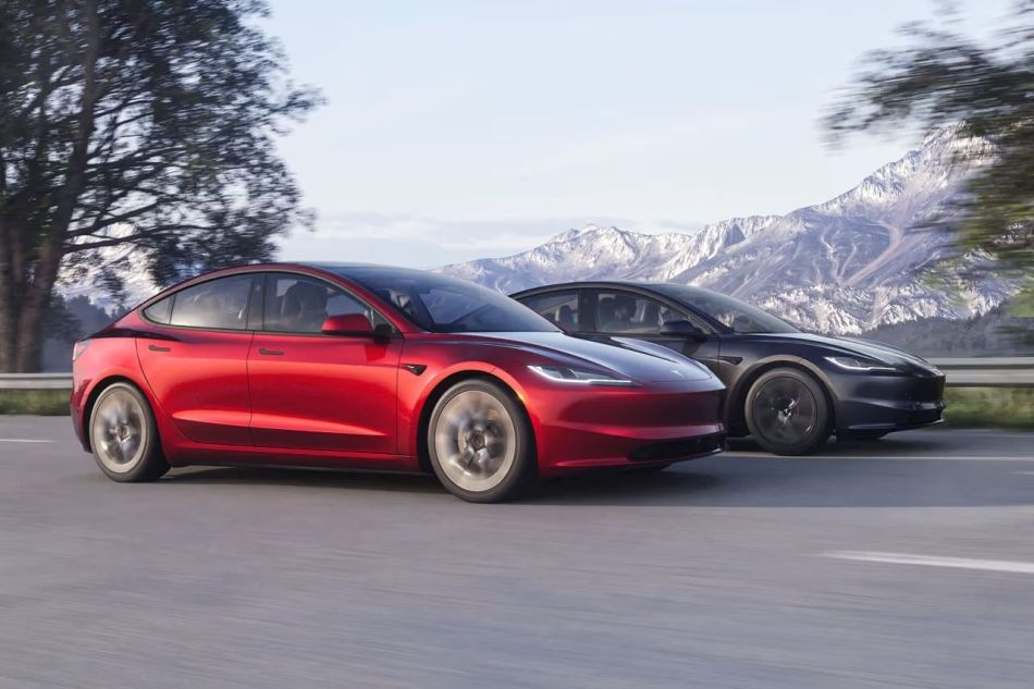 Оновлений електричний седан Tesla Model 3