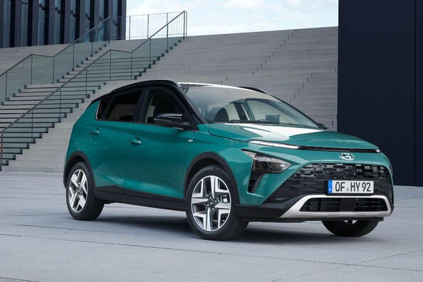 Огляд компактного міського кросовера Hyundai Bayon Фото 1