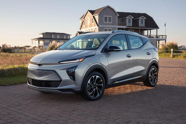 Електричний кросовер Chevrolet Bolt EUV