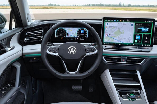Огляд нового покоління кросовера Volkswagen Tiguan Фото 6