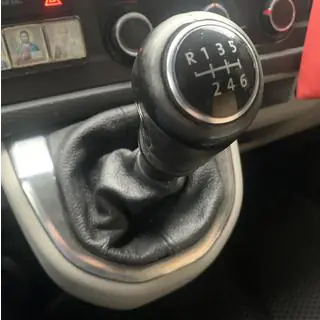 Шкіряний чохол КПП Volkswagen T6 2015-2024 рр. фото 1