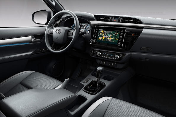 Toyota Hilux: легендарний пікап в оновленому вигляді Фото 6