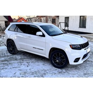 Комплект рестайлінгу в SRT 2019 року Jeep Grand Cherokee WK2 2010-2021 рр. фото 3