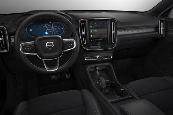 Електричний повнопривідний кросовер Volvo XC40 Recharge Фото 5