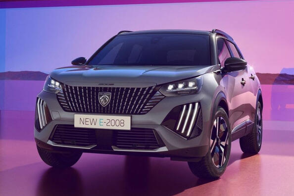 Peugeot e-2008: огляд оновленого компактного електромобіля