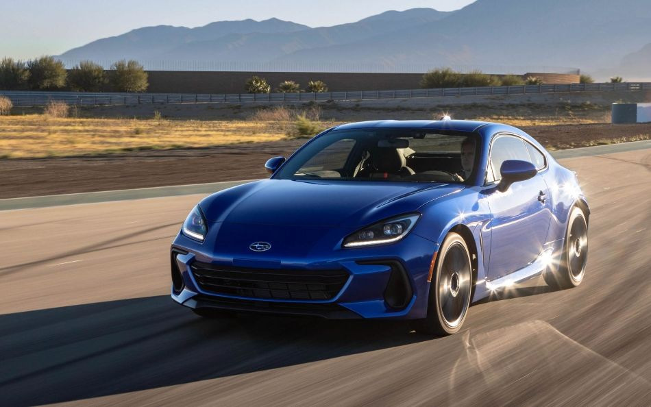 Друге покоління спортивного купе Subaru BRZ