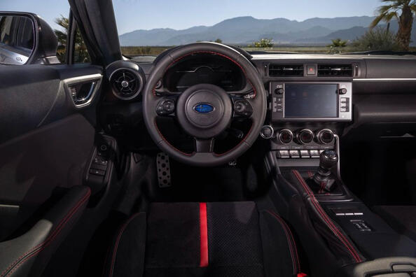 Друге покоління спортивного купе Subaru BRZ Фото 5