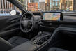 Огляд крос-седана Toyota Crown фото 5