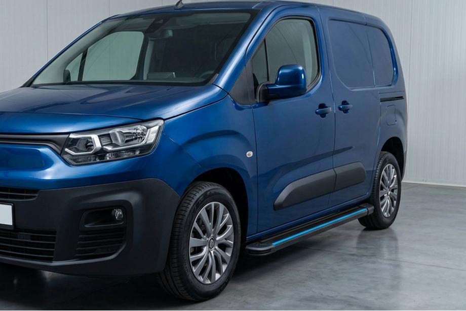 Fiat Doblo III 2023- рр. Бокові пороги Maya Blue (2 шт., алюміній) Довга база Фото 1