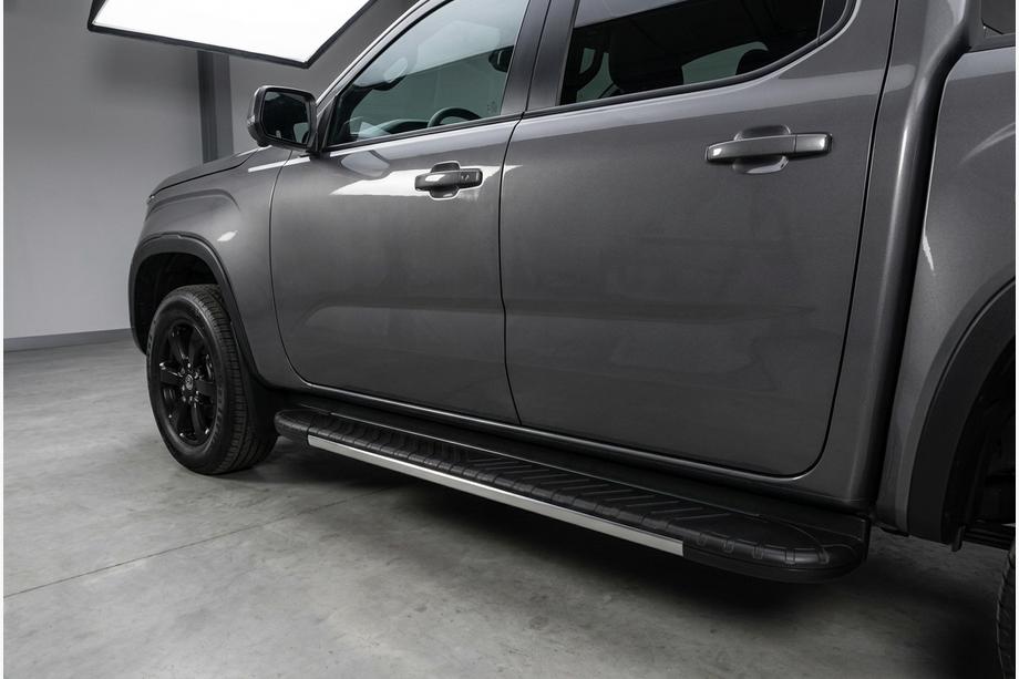 Volkswagen Amarok 2022- рр. Бокові пороги Bosphore Grey (2 шт., Алюміній) Фото 1