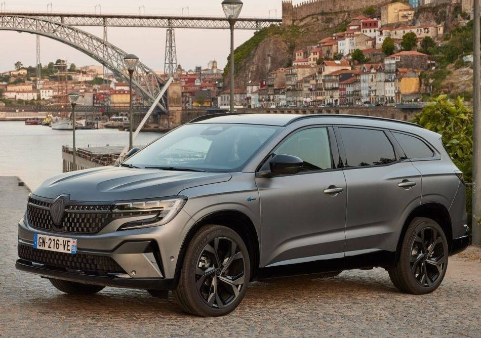 Renault Espace шостого покоління: огляд мінівена
