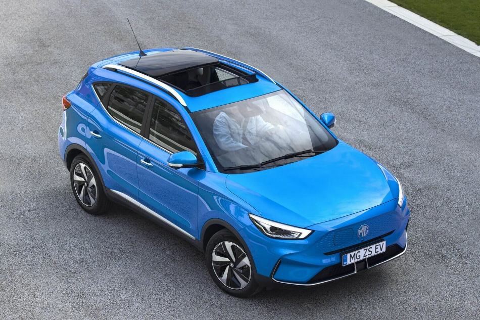Огляд оновленого електричного кросовера MG ZS EV