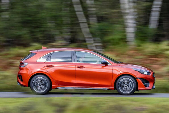 Огляд оновленого хетчбека KIA Ceed Фото 2