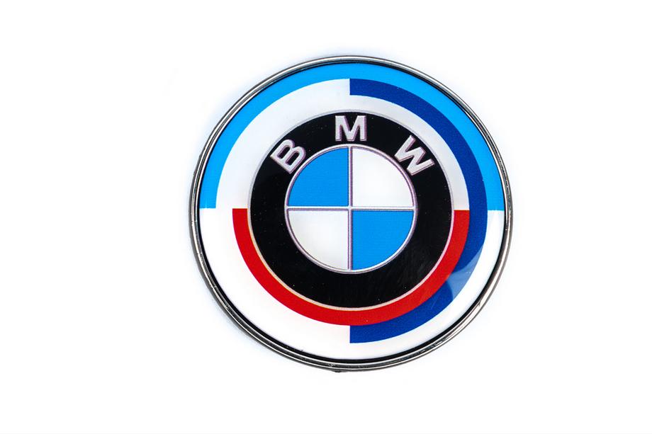 BMW 5 серія E39 1996-2003 рр. Ювілейна емблема 78мм (задня) Фото 2